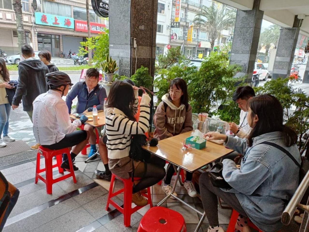 Hualien Traveler'S House Apartamento Exterior foto